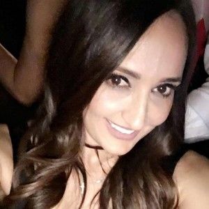 Meet your Posher, Angela cortina